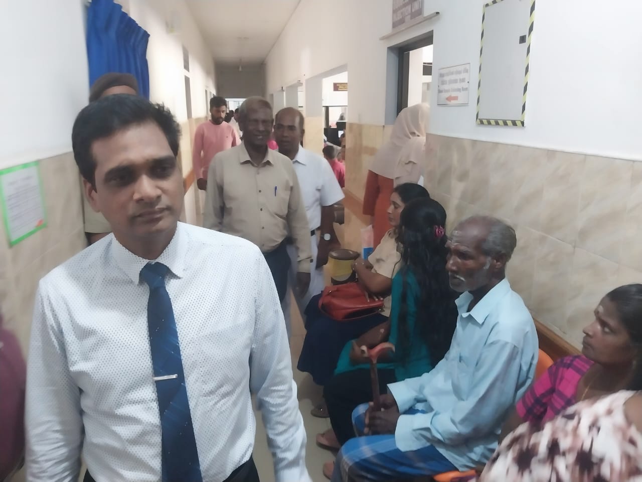 கல்முனை ஆதார வைத்தியசாலை புதிய பிரதிப்பணிப்பாளர் ஸ்ரீ சங்கர் கள விஜயம் 